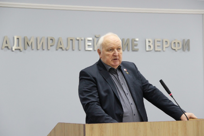 Руководитель Адмиралтейских верфей с 1984 по 2011 гг. В.Л. Александров