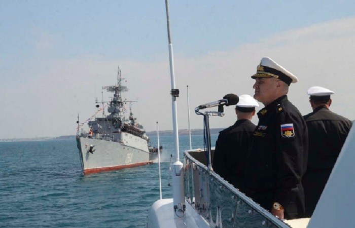 Корабли Черноморского флота собрались на рейде Севастополя