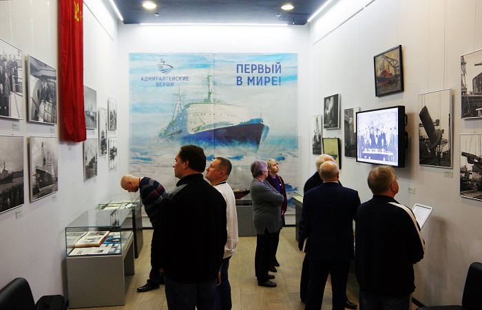 Адмиралтейские верфи и ЦВММ отрыли выставку в честь 60-летия ледокола 