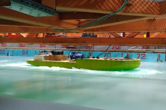 Модельные испытания портового ледокола проекта IBP07