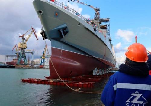 На 'Заливе' спущен на воду патрульный корабль проекта 22160 'Сергей Котов'