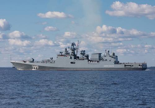 Экипаж фрегата 'Адмирал Макаров' провёл комплекс корабельных учений