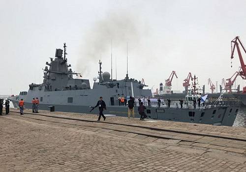 Фрегат 'Адмирал Горшков' нанес торжественный визит КНР