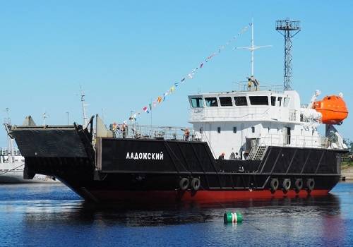 Онежский ССЗ спустил на воду обстановочное судно 'Ладожский'