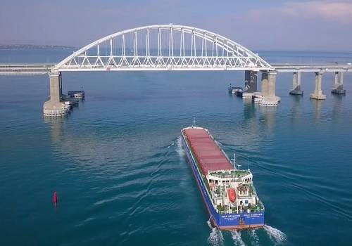 На 'Крымском мосту' зафиксирован рекордный трафик
