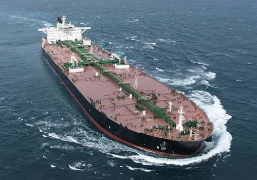 В Китае сдан второй в мире 'умный' нефтяной танкер