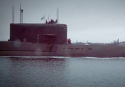Подводный аппарат 'Лошарик' доставлен в ЦС 'Звездочка' для ремонта