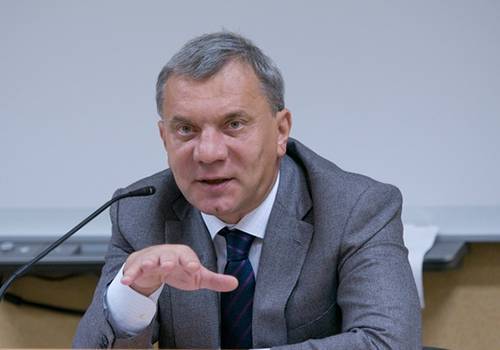 Новый глава правительства утвердил своего зама Борисова куратором судостроения