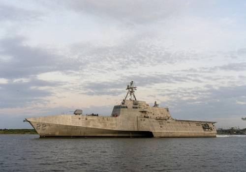 ВМС США передан боевой корабль LCS-22 Independence