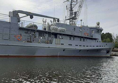 В состав Черноморского флота введён новейший катер-торпедолов 'ТЛ-2195'
