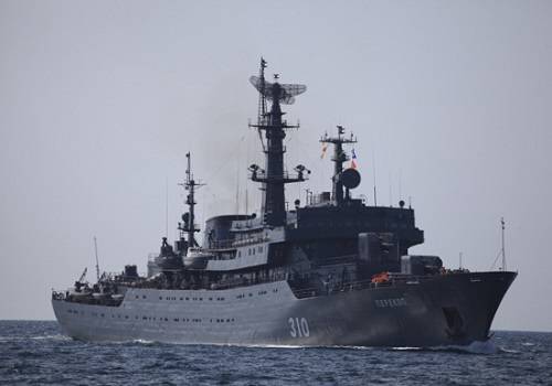 В Санкт-Петербург прибыли корабли Ленинградской военно-морской базы