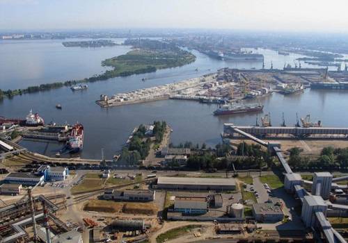 В 2020 году число судозаходов в Большой порт Санкт-Петербург сократилось на 14%