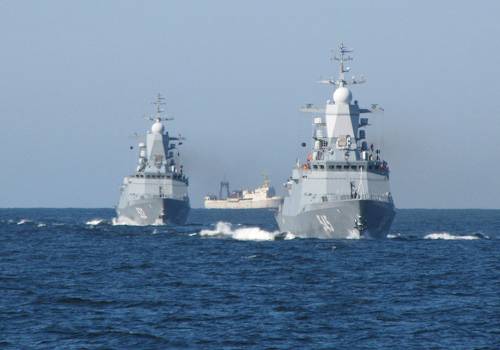 Более 20 кораблей Балтийского флота вышли в море для проверки боеготовности