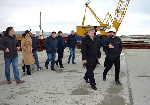 Руководство Росморпорта оценило начало строительных работ в порту Геленджик
