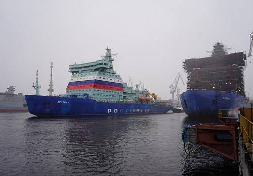'Арктика' вернулась на Балтийский завод после первого этапа ходовых испытаний