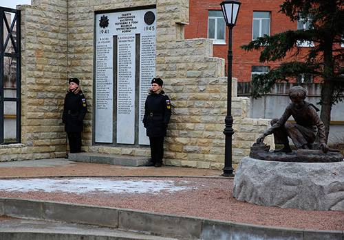 В Крыловском центре почтили память жертв блокады Ленинграда