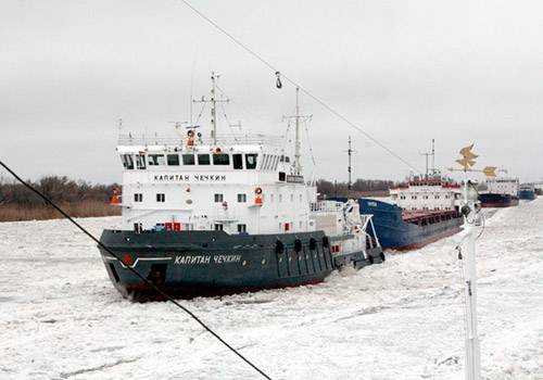 Первый караван судов по Волго-Балтийскому пути пойдёт в сопровождении ледокола