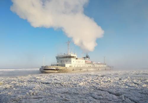 Сокращение финансирования госпрограммы по Арктике затронет создание современного речного флота