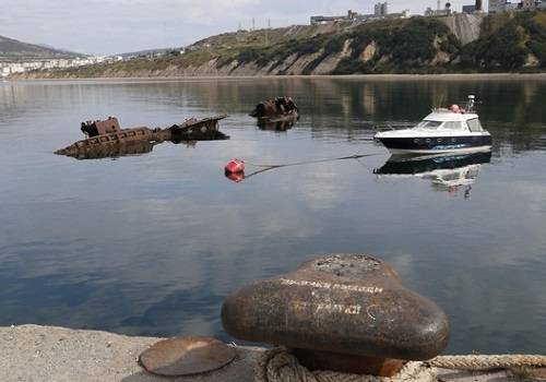 Премьер Мишустин осмотрел 'кладбище кораблей' в Магаданском порту