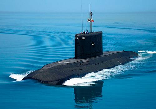 Подлодки Черноморского флота ищут условного противника