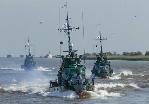 Корабли Каспийской флотилии опробовали Волго-Донской судоходный канал
