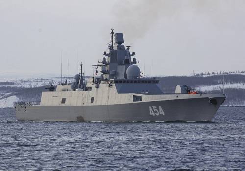 Фрегат 'Адмирал Горшков' проведет ракетно-артиллерийские стрельбы в Баренцевом море