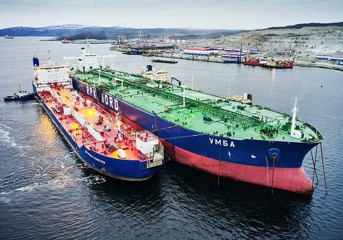 'Газпром нефть' поставила первую партию арктической нефти в Китай