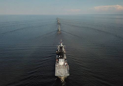 Главком ВМФ проверил ход подготовки к военно-морскому параду