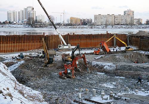 На Средне-Невском СЗ продолжается реконструкция слипа