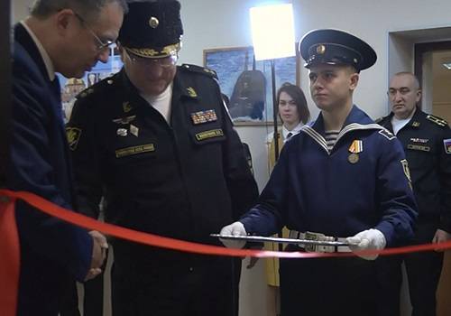 В ВУНЦ ВМФ увековечили память конструктора АПЛ Игоря Баранова