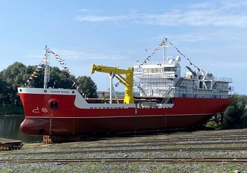 В Навашино спущено на воду головное грузопассажирское судно проекта PV24 'Анатолий Черняев'