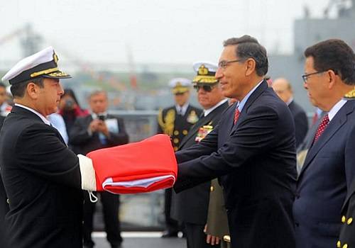 ВМС Перу получили десантный корабль-док