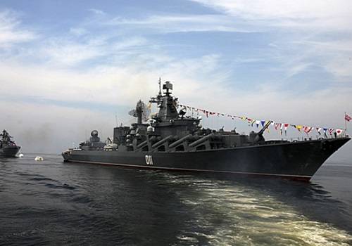 Во Владивостоке формируют парадный строй кораблей ко Дню ВМФ РФ