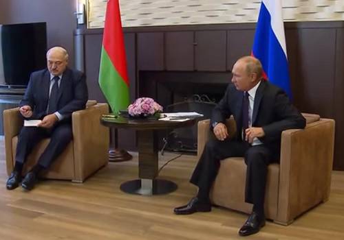 Лукашенко обсудил с Путиным возможность перевалки белорусских товаров из Усть-Луги