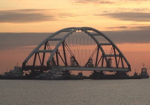 ЕС наказал СЗ 'Залив' за Крымский мост