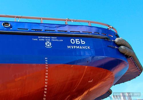 Портовый ледокол 'Обь' готовится к выходу на ходовые испытания
