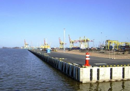 В Большом порту Санкт-Петербург введен в эксплуатацию новый причальный комплекс