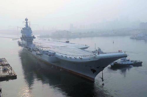 До конца года Китай получит новый авианосец