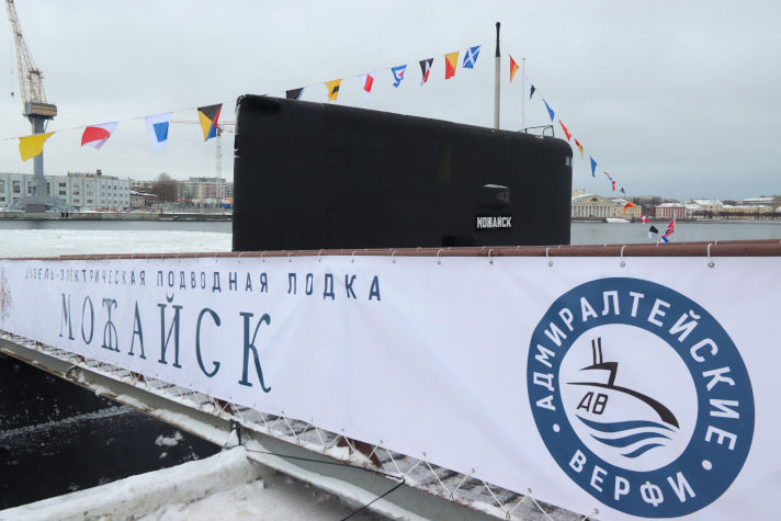 Экипаж подлодки 'Можайск' отрабатывает задачу Л-2 в полигонах Балтийского флота