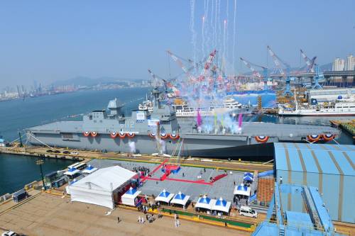 В Южной Корее спустили на воду новый корабль