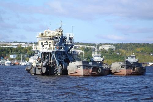 В Обь-Иртышском бассейне началась работа дноуглубительного флота