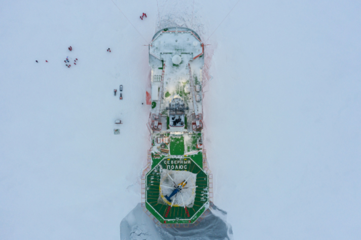 За первый месяц дрейфа ЛСП 'Северный полюс' преодолела 400 км