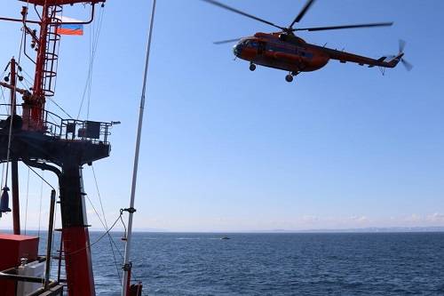 Северный спасательный отряд Росрыболовства отработал поиск и спасение моряков