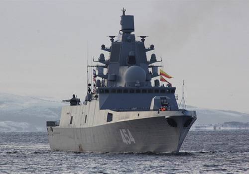 'Адмирал Горшков' начал переход в Северодвинск