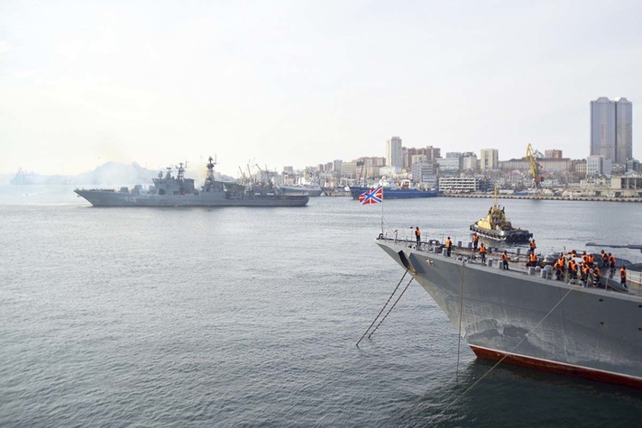 Главком ВМФ проверил ход работ по строительству и ремонту кораблей и судов для ТОФ