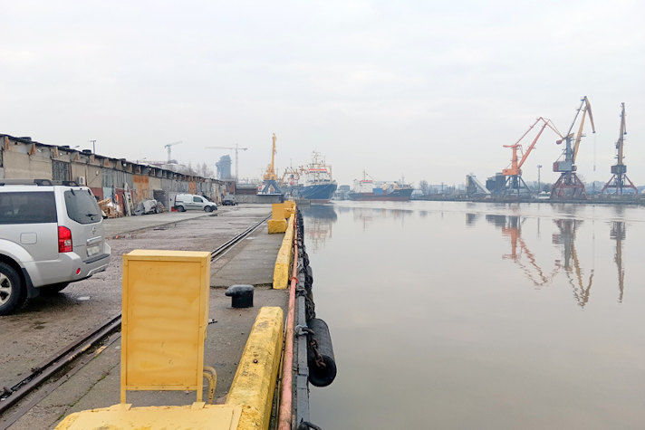 Расширен перечень причалов для стоянки судов в морском порту Калининград