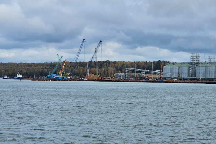 Число причалов в морском порту Усть-Луга увеличилось до 46 единиц