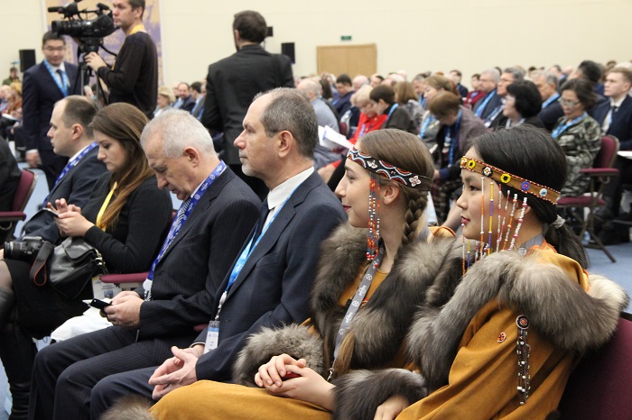 Пленарное заседание форума "Арктика: настоящее и будущее"