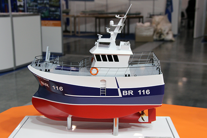 Макет маломерного рыболовного судна проекта 03870