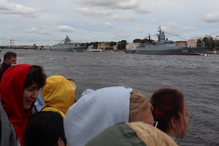 Главный военно-морской парад на Неве